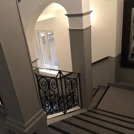 The Originals Boutique, Danieli, 3* Αβινιόν